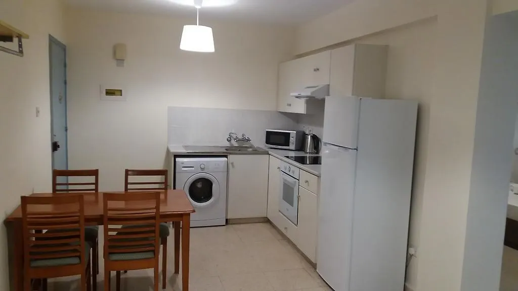 304 Carisa Holiday Flat Apartman Lárnaka 0*,