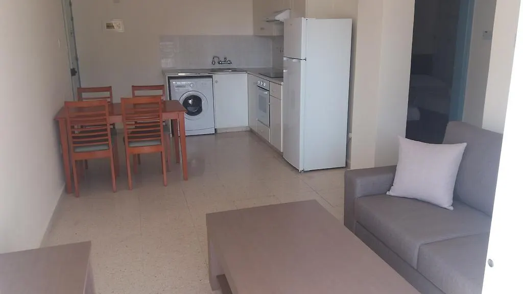 304 Carisa Holiday Flat Apartman Lárnaka